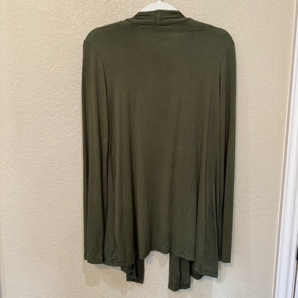 JM Fleurette Army Green Open Front Cardigan | One Size Fits Like Large - Picture 2 of 5